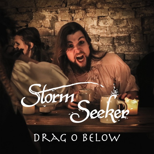 Drag o Below