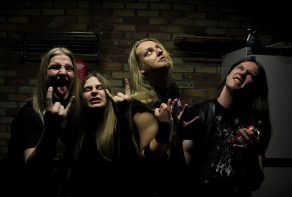 孤独のウォリアー (Kodoku no Warrior)