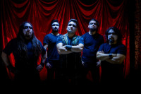 En Silencio Se Forja el Metal